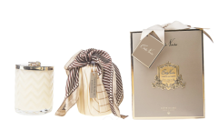 Fularlı balıksırtı desen ekru&gold arı figürlü mum  - Kokulu mum
