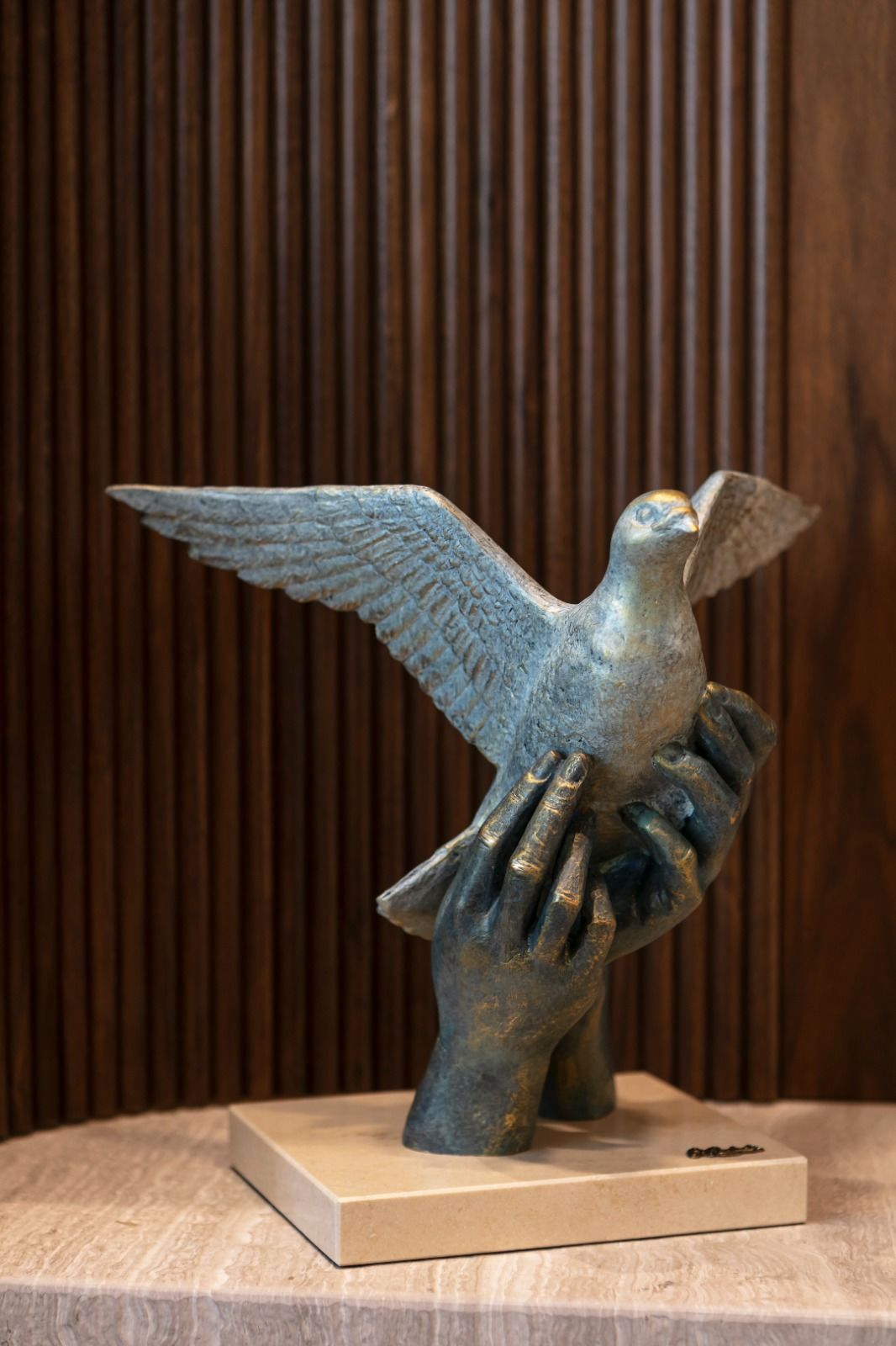 Allegory to peace 35*25*32 | Heykel - Büst